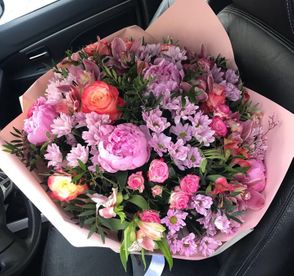 Pozitiv | Featured bouquets in Almaty